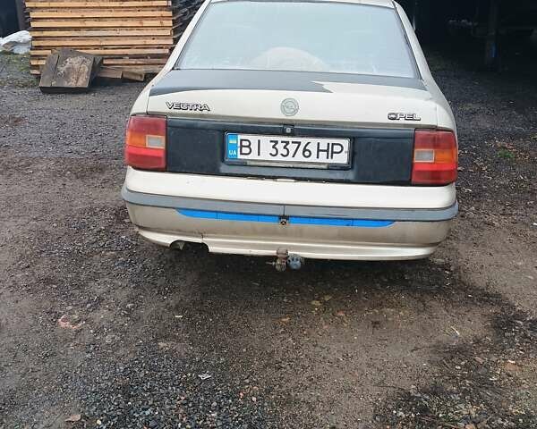 Сірий Опель Вектра, об'ємом двигуна 2 л та пробігом 368 тис. км за 1000 $, фото 2 на Automoto.ua