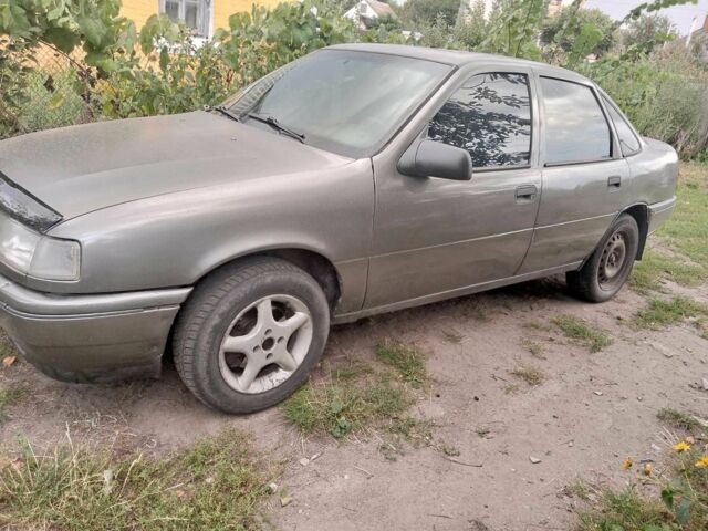 Сірий Опель Вектра, об'ємом двигуна 2 л та пробігом 355 тис. км за 1250 $, фото 2 на Automoto.ua
