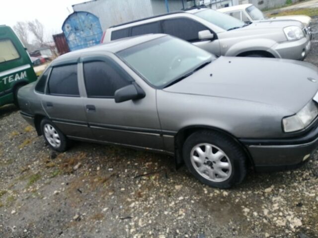 Сірий Опель Вектра, об'ємом двигуна 2 л та пробігом 999 тис. км за 1250 $, фото 1 на Automoto.ua