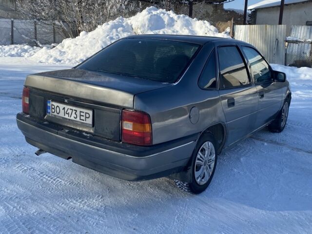 Серый Опель Вектра, объемом двигателя 2 л и пробегом 440 тыс. км за 900 $, фото 3 на Automoto.ua