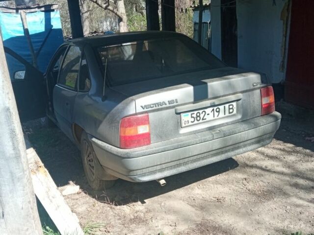 Серый Опель Вектра, объемом двигателя 1.6 л и пробегом 1 тыс. км за 1000 $, фото 3 на Automoto.ua