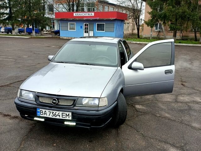 Серый Опель Вектра, объемом двигателя 2 л и пробегом 200 тыс. км за 1400 $, фото 7 на Automoto.ua