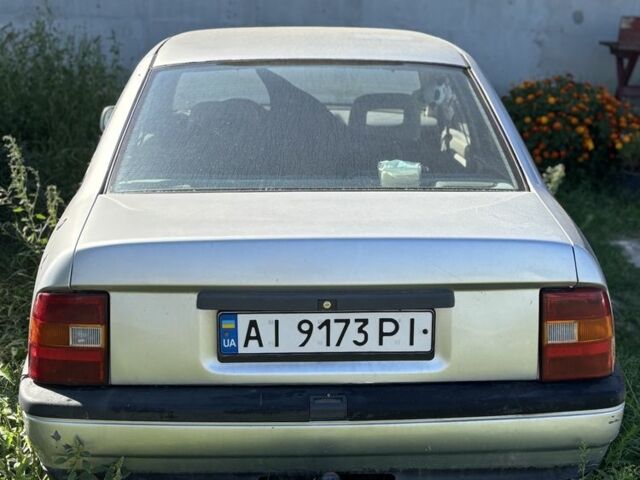 Серый Опель Вектра, объемом двигателя 2 л и пробегом 3 тыс. км за 1500 $, фото 1 на Automoto.ua
