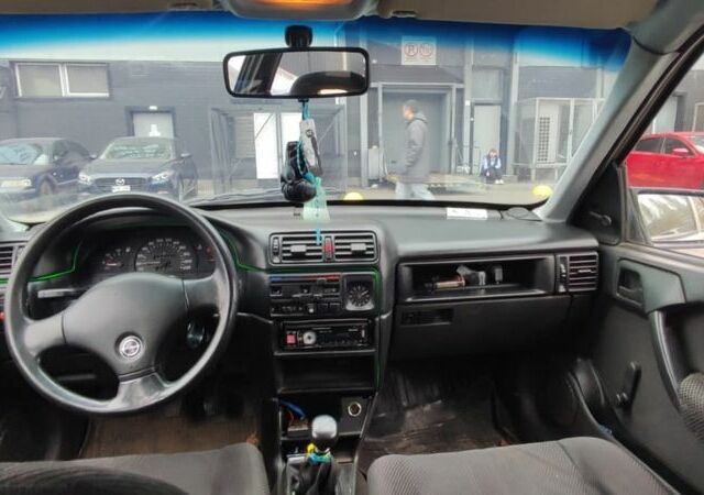 Серый Опель Вектра, объемом двигателя 2 л и пробегом 362 тыс. км за 1500 $, фото 7 на Automoto.ua