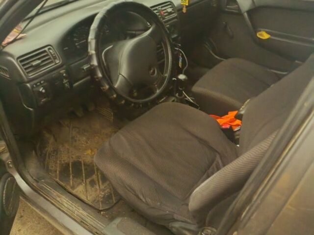 Сірий Опель Вектра, об'ємом двигуна 2 л та пробігом 330 тис. км за 1500 $, фото 3 на Automoto.ua