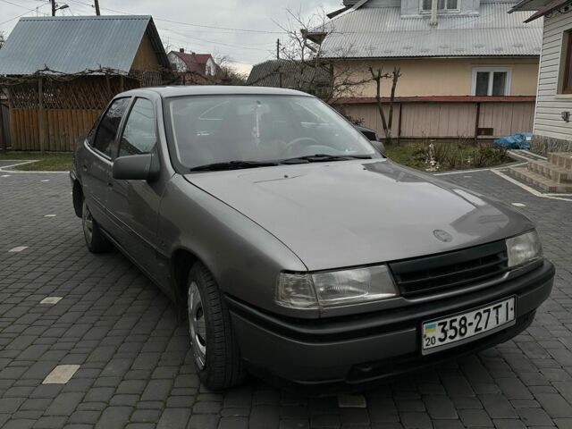 Серый Опель Вектра, объемом двигателя 1.6 л и пробегом 230 тыс. км за 1900 $, фото 2 на Automoto.ua