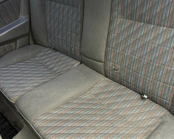 Серый Опель Вектра, объемом двигателя 1.8 л и пробегом 200 тыс. км за 1500 $, фото 24 на Automoto.ua