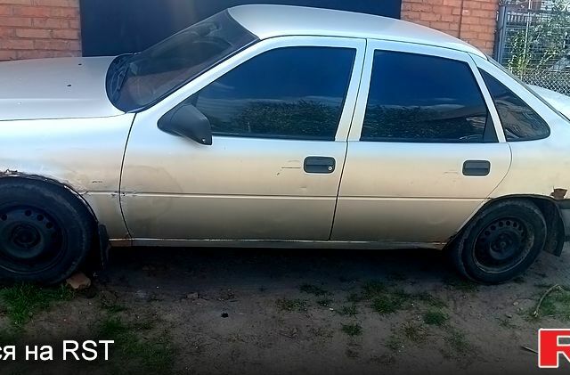 Сірий Опель Вектра, об'ємом двигуна 1.6 л та пробігом 360 тис. км за 1200 $, фото 2 на Automoto.ua