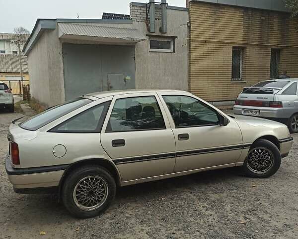 Сірий Опель Вектра, об'ємом двигуна 2 л та пробігом 200 тис. км за 1399 $, фото 2 на Automoto.ua