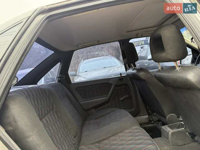 Серый Опель Вектра, объемом двигателя 1.8 л и пробегом 200 тыс. км за 1500 $, фото 27 на Automoto.ua