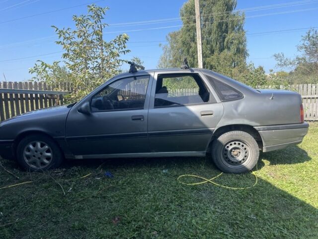 Серый Опель Вектра, объемом двигателя 1.6 л и пробегом 499 тыс. км за 899 $, фото 4 на Automoto.ua