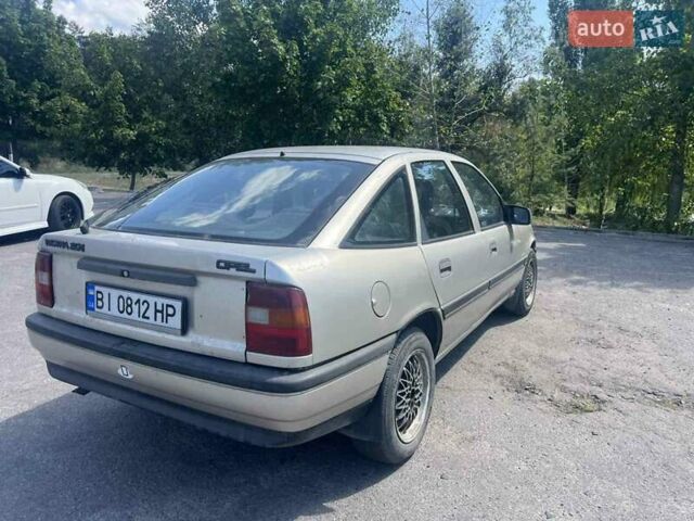 Сірий Опель Вектра, об'ємом двигуна 2 л та пробігом 100 тис. км за 1200 $, фото 1 на Automoto.ua