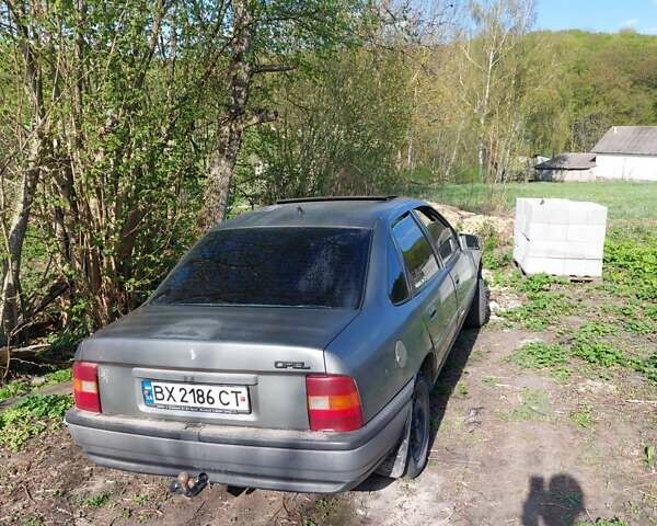 Серый Опель Вектра, объемом двигателя 1.8 л и пробегом 334 тыс. км за 1200 $, фото 2 на Automoto.ua