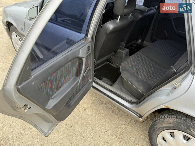 Серый Опель Вектра, объемом двигателя 1.8 л и пробегом 200 тыс. км за 1500 $, фото 21 на Automoto.ua