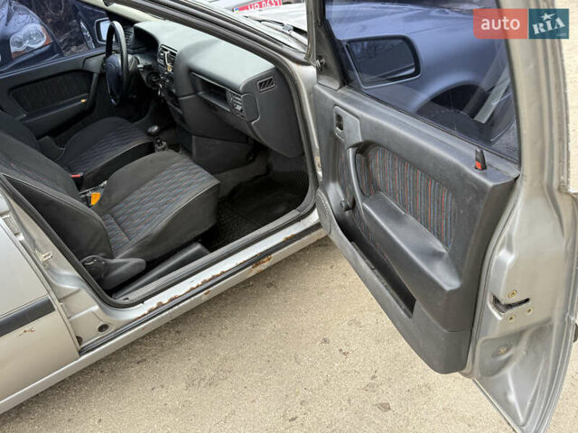 Серый Опель Вектра, объемом двигателя 1.8 л и пробегом 200 тыс. км за 1500 $, фото 29 на Automoto.ua