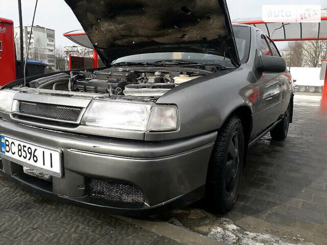 Серый Опель Вектра, объемом двигателя 1.7 л и пробегом 500 тыс. км за 1700 $, фото 3 на Automoto.ua