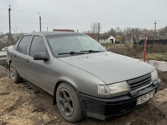 Серый Опель Вектра, объемом двигателя 1.6 л и пробегом 520 тыс. км за 1000 $, фото 2 на Automoto.ua