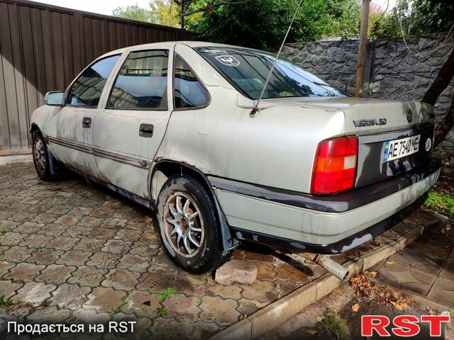 Опель Вектра 1991 у Дніпро (Дніпропетровську) на Automoto.ua Сірий Опель Вектра, об'ємом двигуна 2 л та пробігом 0 тис. км за 750 $, фото 4 на Automoto.ua