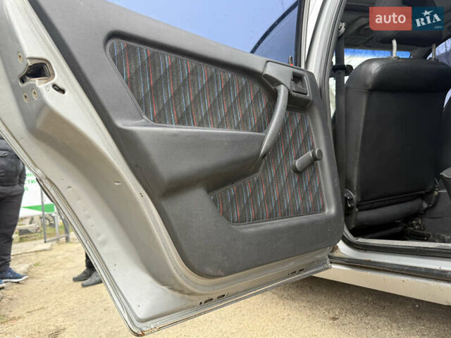 Серый Опель Вектра, объемом двигателя 1.8 л и пробегом 200 тыс. км за 1500 $, фото 35 на Automoto.ua