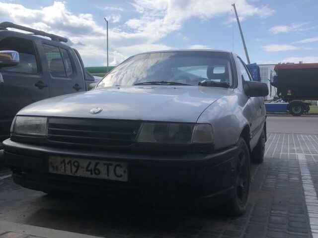 Сірий Опель Вектра, об'ємом двигуна 2 л та пробігом 3 тис. км за 500 $, фото 1 на Automoto.ua
