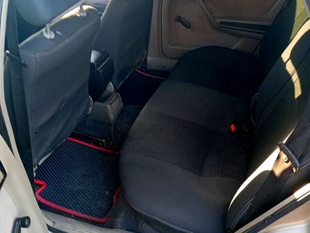 Серый Опель Вектра, объемом двигателя 1.8 л и пробегом 0 тыс. км за 2000 $, фото 6 на Automoto.ua