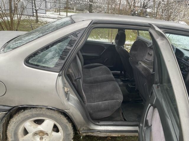 Серый Опель Вектра, объемом двигателя 2 л и пробегом 300 тыс. км за 950 $, фото 3 на Automoto.ua