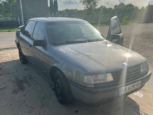 Сірий Опель Вектра, об'ємом двигуна 1.8 л та пробігом 311 тис. км за 1800 $, фото 3 на Automoto.ua