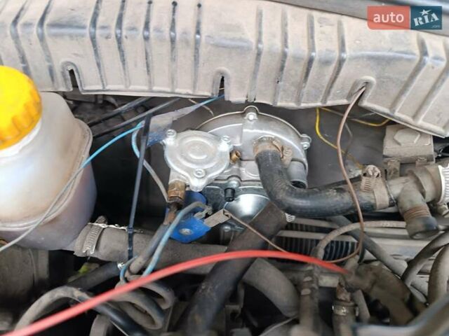 Сірий Опель Вектра, об'ємом двигуна 1.8 л та пробігом 380 тис. км за 1800 $, фото 18 на Automoto.ua