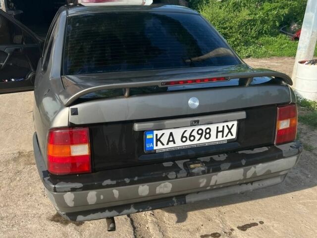 Сірий Опель Вектра, об'ємом двигуна 1.8 л та пробігом 311 тис. км за 1800 $, фото 2 на Automoto.ua