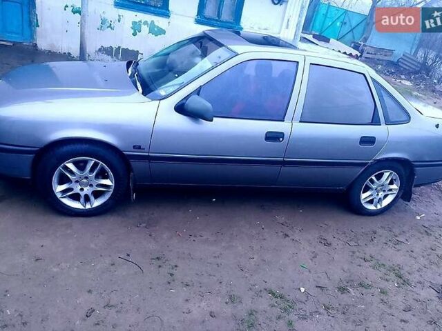Сірий Опель Вектра, об'ємом двигуна 1.8 л та пробігом 300 тис. км за 1850 $, фото 3 на Automoto.ua
