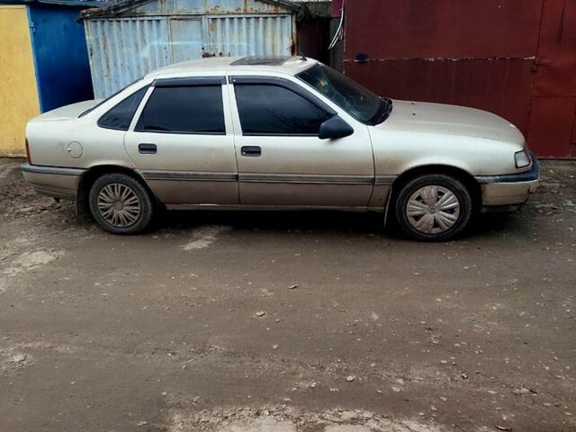 Сірий Опель Вектра, об'ємом двигуна 1.8 л та пробігом 0 тис. км за 800 $, фото 1 на Automoto.ua