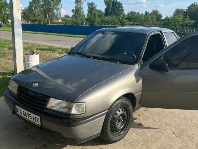 Сірий Опель Вектра, об'ємом двигуна 1.8 л та пробігом 311 тис. км за 1800 $, фото 1 на Automoto.ua