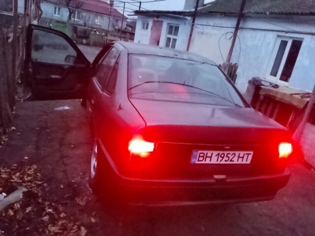 Серый Опель Вектра, объемом двигателя 1.8 л и пробегом 300 тыс. км за 400 $, фото 6 на Automoto.ua