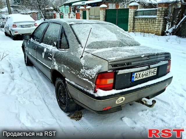 Сірий Опель Вектра, об'ємом двигуна 1.8 л та пробігом 250 тис. км за 600 $, фото 1 на Automoto.ua