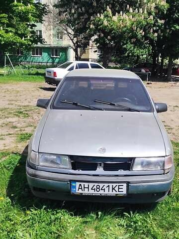 Серый Опель Вектра, объемом двигателя 1.8 л и пробегом 288 тыс. км за 1500 $, фото 2 на Automoto.ua