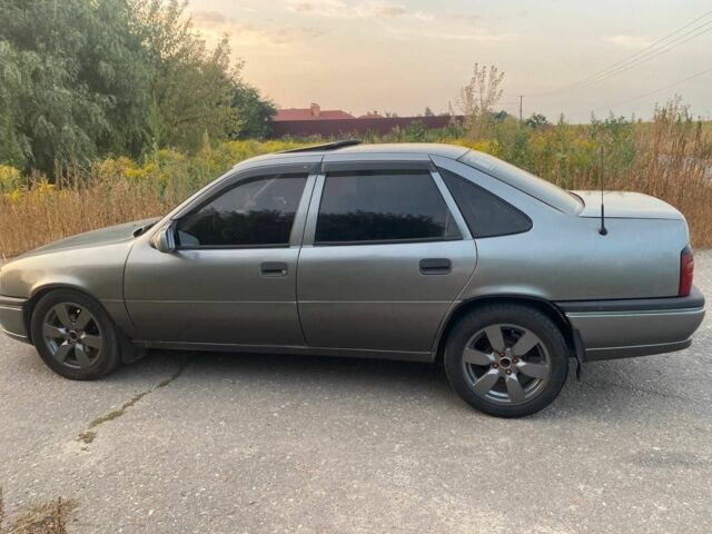 Сірий Опель Вектра, об'ємом двигуна 1.8 л та пробігом 545 тис. км за 2500 $, фото 3 на Automoto.ua