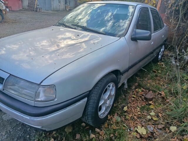 Серый Опель Вектра, объемом двигателя 1.8 л и пробегом 378 тыс. км за 951 $, фото 4 на Automoto.ua