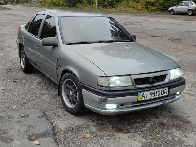 Опель Вектра 1993 в Погребище на Automoto.ua Серый Опель Вектра, объемом двигателя 1 л и пробегом 250 тыс. км за 1200 $, фото 5 на Automoto.ua