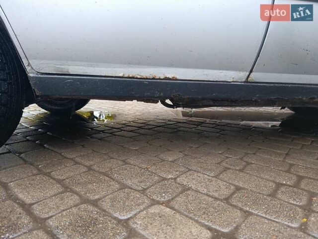 Серый Опель Вектра, объемом двигателя 2 л и пробегом 300 тыс. км за 800 $, фото 4 на Automoto.ua