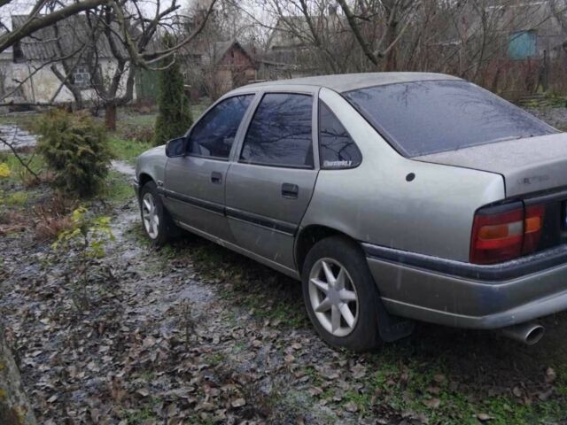 Сірий Опель Вектра, об'ємом двигуна 2 л та пробігом 3 тис. км за 2000 $, фото 5 на Automoto.ua