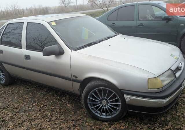 Сірий Опель Вектра, об'ємом двигуна 1.6 л та пробігом 350 тис. км за 1450 $, фото 2 на Automoto.ua