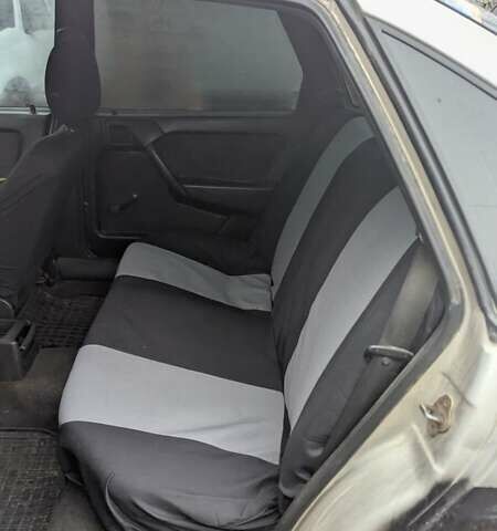 Сірий Опель Вектра, об'ємом двигуна 1.6 л та пробігом 350 тис. км за 1450 $, фото 8 на Automoto.ua