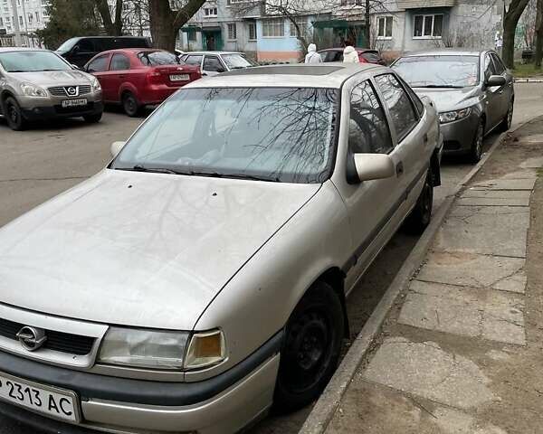 Сірий Опель Вектра, об'ємом двигуна 1.6 л та пробігом 321 тис. км за 1800 $, фото 1 на Automoto.ua