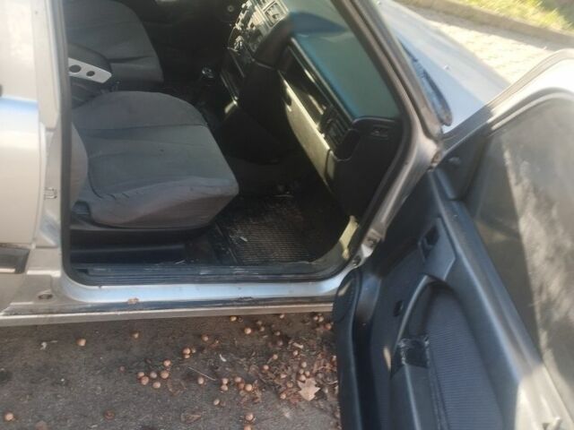 Серый Опель Вектра, объемом двигателя 0 л и пробегом 245 тыс. км за 300 $, фото 8 на Automoto.ua