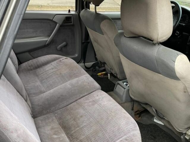 Серый Опель Вектра, объемом двигателя 1.6 л и пробегом 278 тыс. км за 1800 $, фото 4 на Automoto.ua