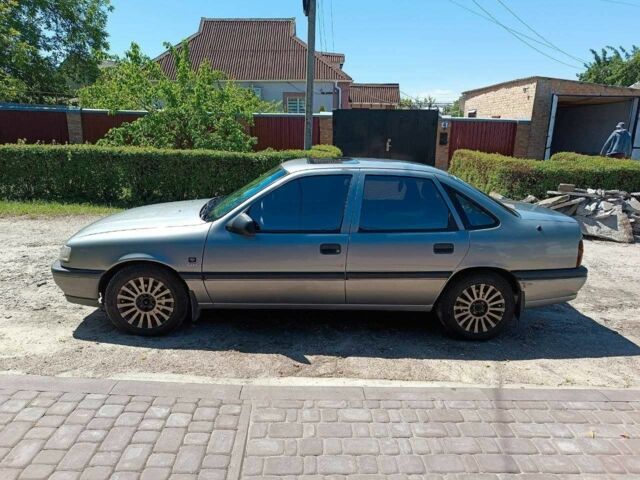 Сірий Опель Вектра, об'ємом двигуна 1.8 л та пробігом 320 тис. км за 2200 $, фото 1 на Automoto.ua