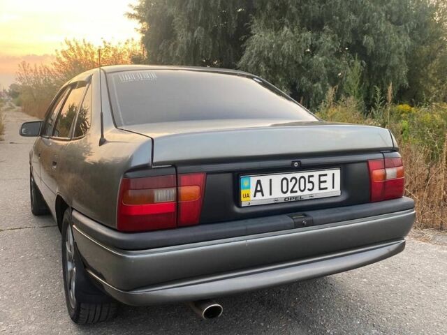Сірий Опель Вектра, об'ємом двигуна 1.8 л та пробігом 545 тис. км за 2500 $, фото 2 на Automoto.ua