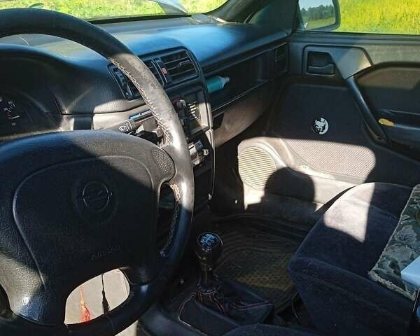 Серый Опель Вектра, объемом двигателя 2.5 л и пробегом 357 тыс. км за 3000 $, фото 13 на Automoto.ua