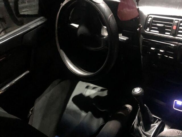 Серый Опель Вектра, объемом двигателя 1.6 л и пробегом 412 тыс. км за 850 $, фото 3 на Automoto.ua