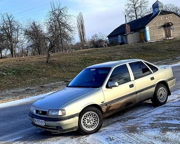 Сірий Опель Вектра, об'ємом двигуна 2.5 л та пробігом 300 тис. км за 1400 $, фото 1 на Automoto.ua